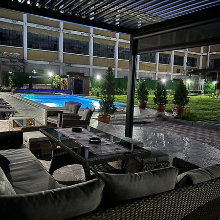 Hotel Rai Trjavna Eksteriør bilde